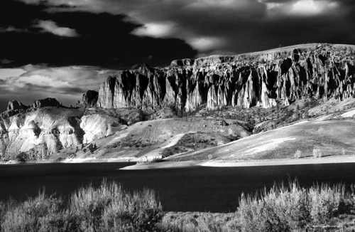 Blue Mesa Cliffs B&W.jpg